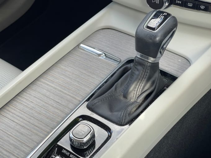 2025 Volvo Xc60