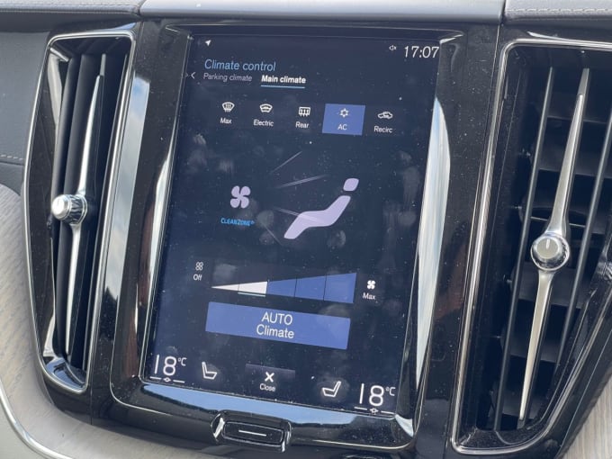 2025 Volvo Xc60