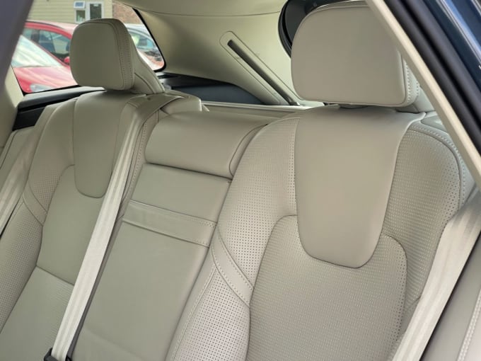 2025 Volvo Xc60