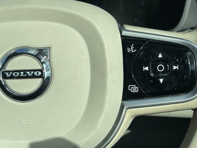 2025 Volvo Xc60