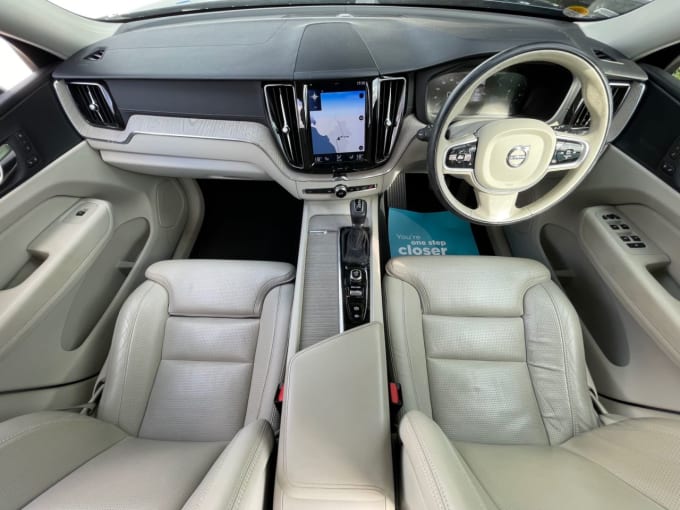 2025 Volvo Xc60