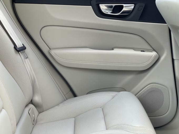 2025 Volvo Xc60