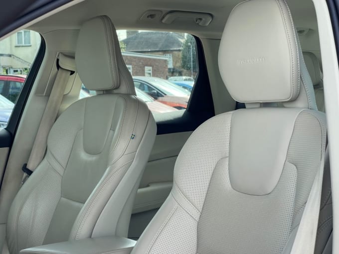 2025 Volvo Xc60