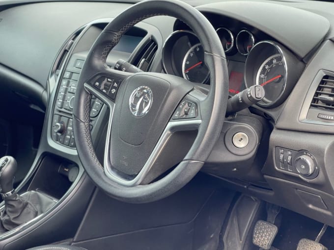 2025 Vauxhall Astra