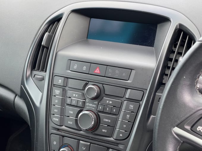 2025 Vauxhall Astra