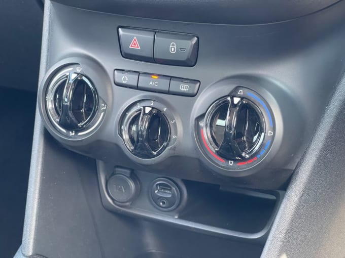2025 Peugeot 208