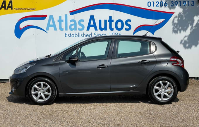 2025 Peugeot 208