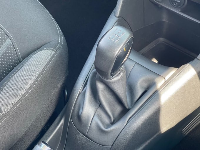 2025 Peugeot 208