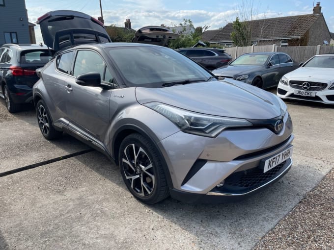 2025 Toyota C-hr