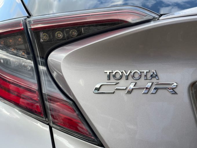 2025 Toyota C-hr