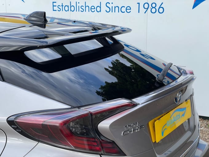 2025 Toyota C-hr