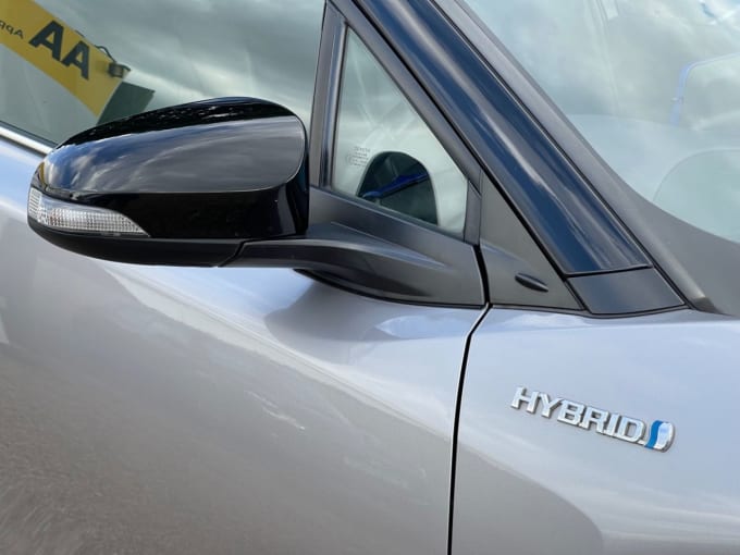 2025 Toyota C-hr