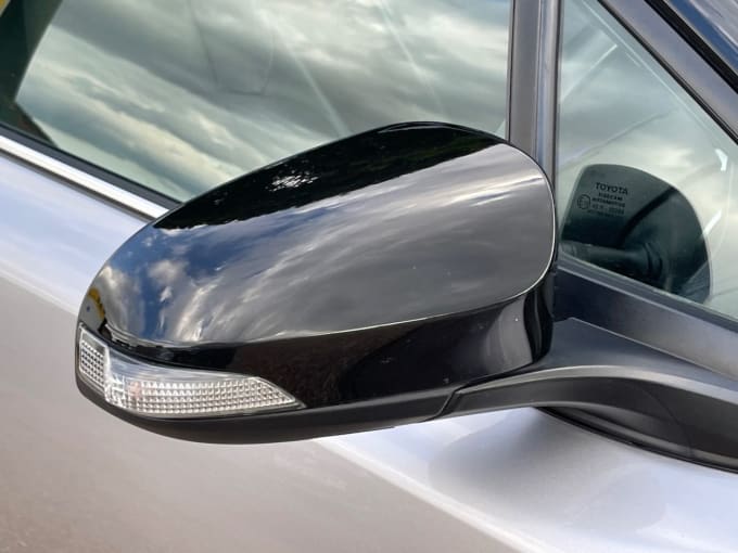 2025 Toyota C-hr