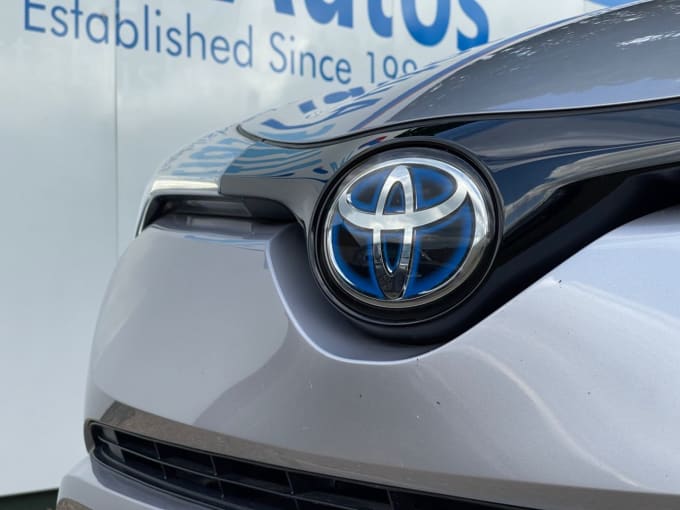 2025 Toyota C-hr