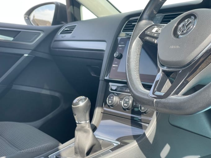2025 Volkswagen Golf