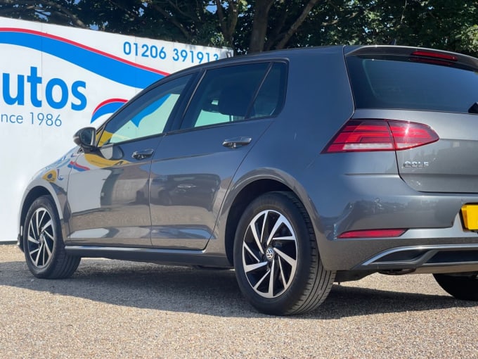 2025 Volkswagen Golf