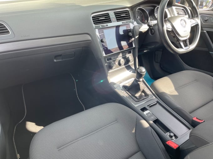 2025 Volkswagen Golf
