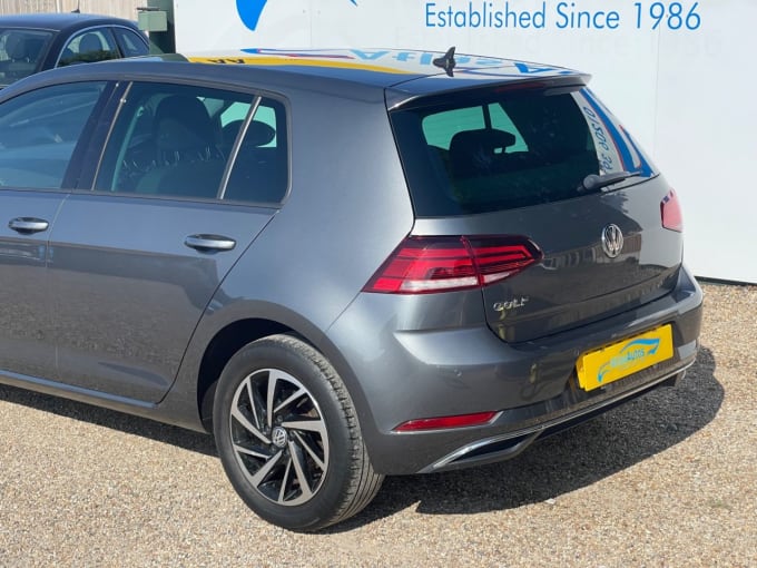 2025 Volkswagen Golf