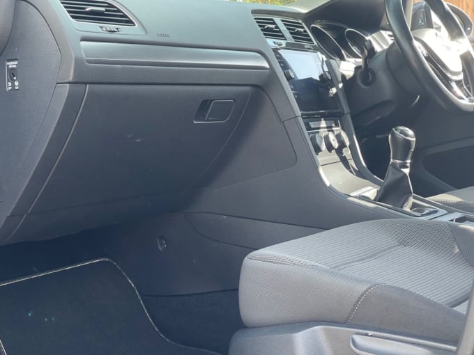2025 Volkswagen Golf