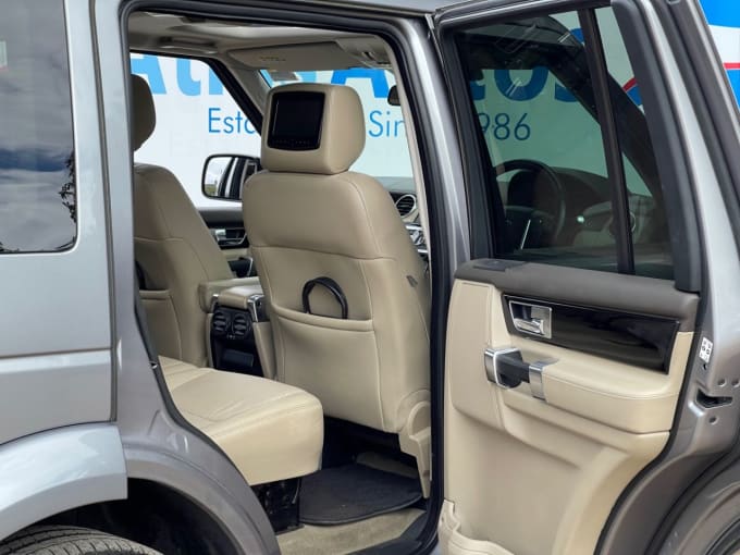 2025 Land Rover Discovery 4