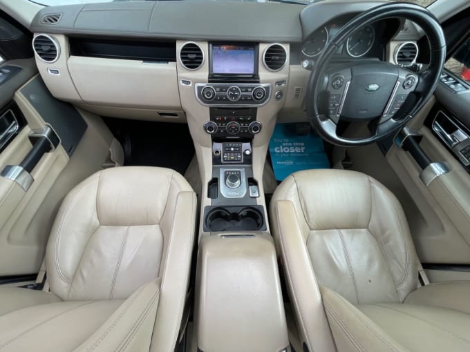 2025 Land Rover Discovery 4
