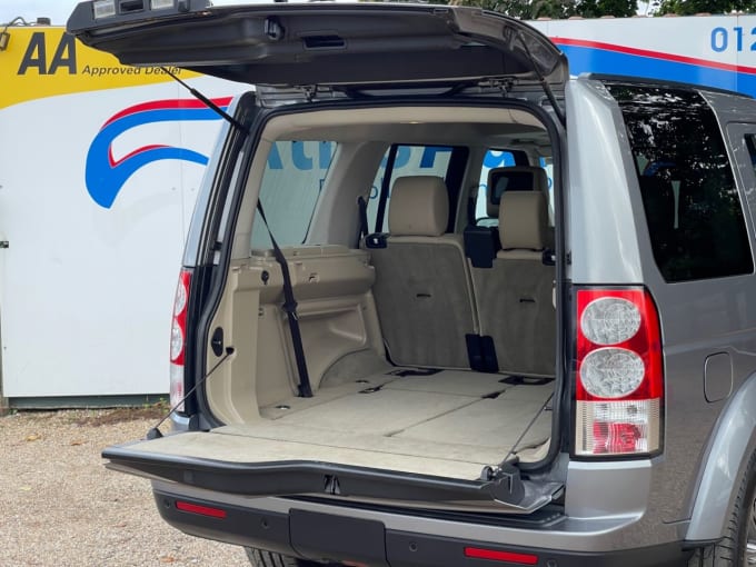 2025 Land Rover Discovery 4
