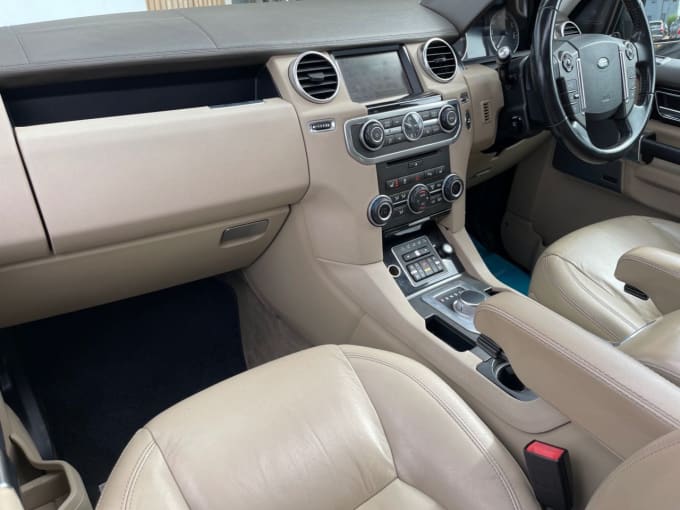 2025 Land Rover Discovery 4