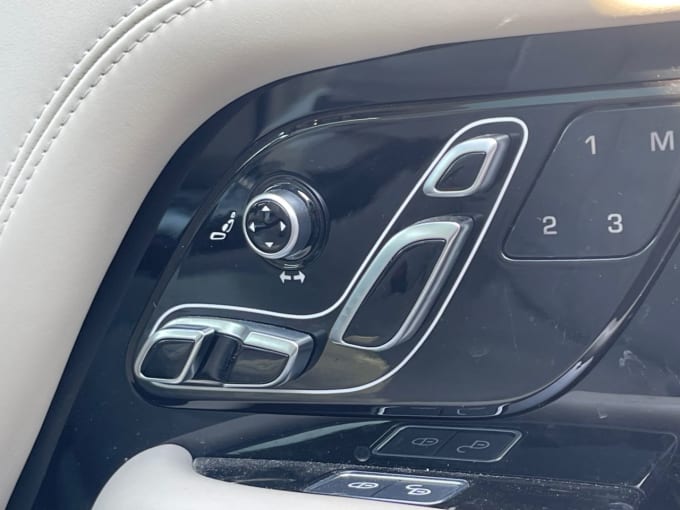 2025 Land Rover Range Rover