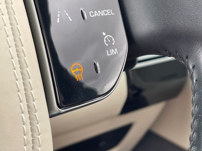 2025 Land Rover Range Rover