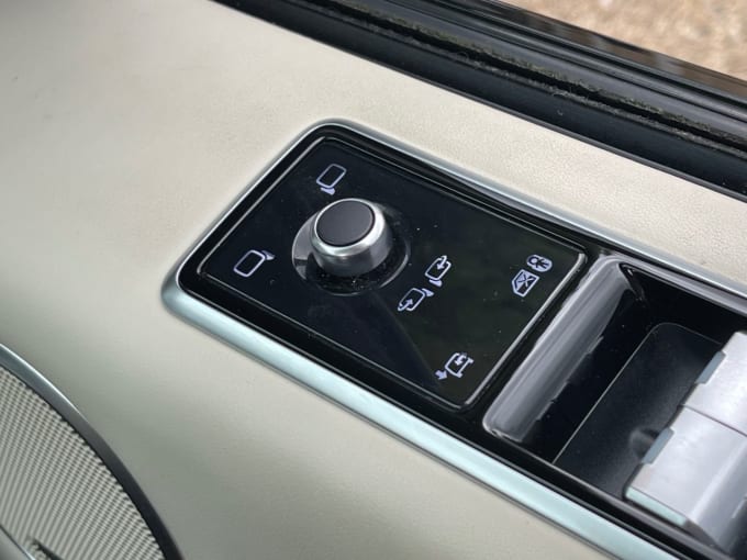 2025 Land Rover Range Rover