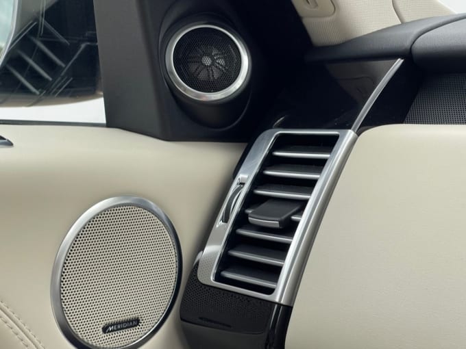 2025 Land Rover Range Rover