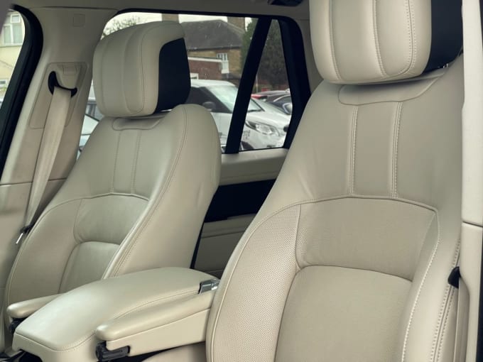 2025 Land Rover Range Rover
