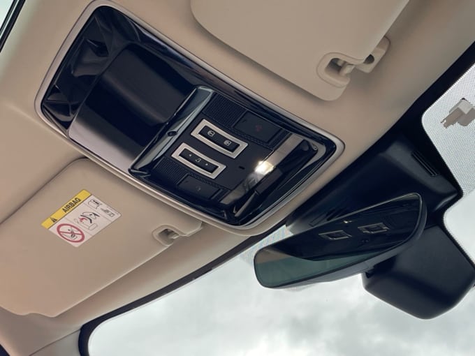 2025 Land Rover Range Rover