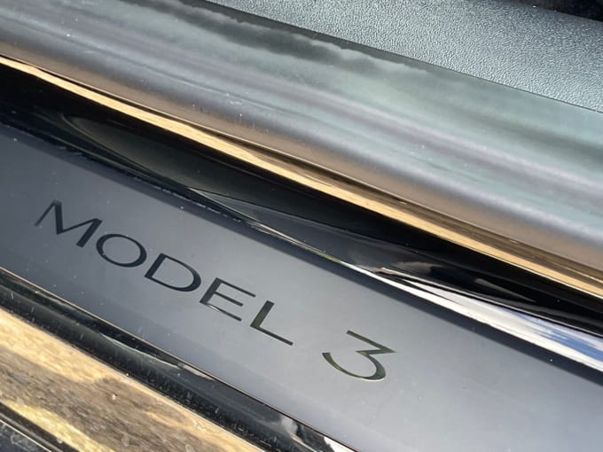 2025 Tesla Model 3