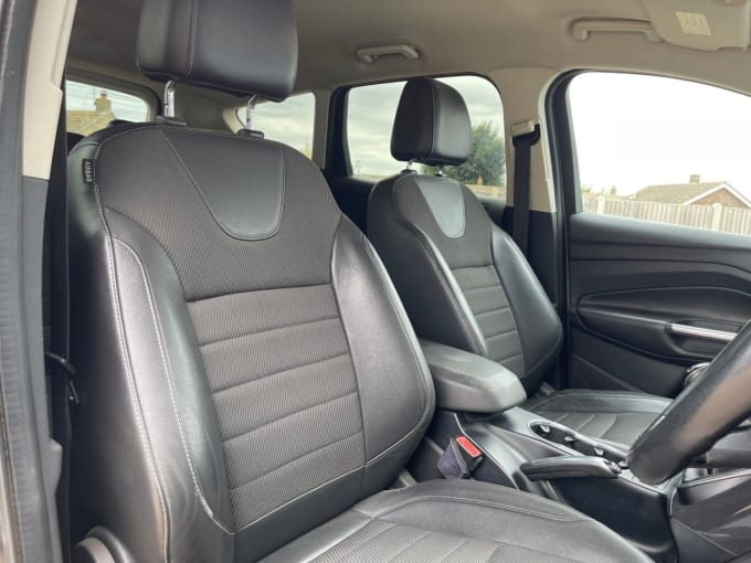 2025 Ford Kuga