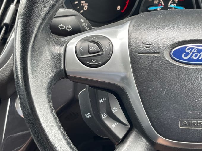2025 Ford Kuga