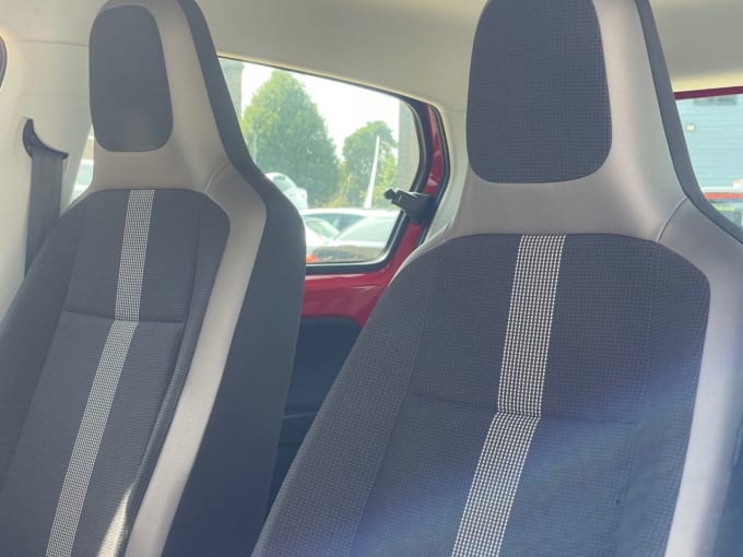 2025 Volkswagen Up!