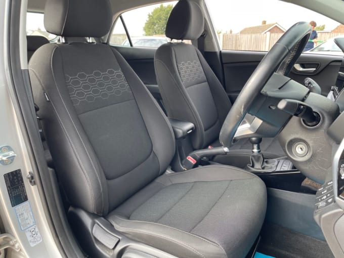 2025 Kia Rio