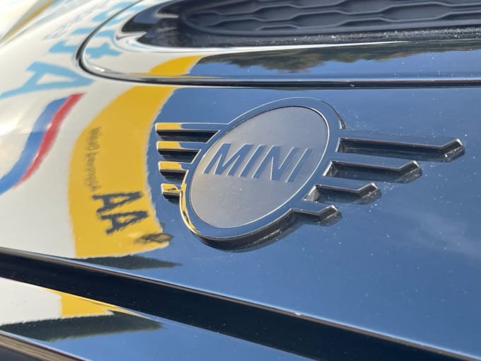 2025 Mini Convertible