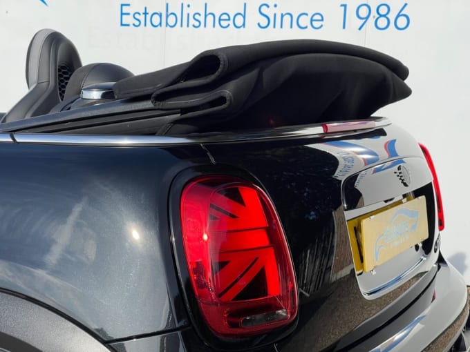 2025 Mini Convertible