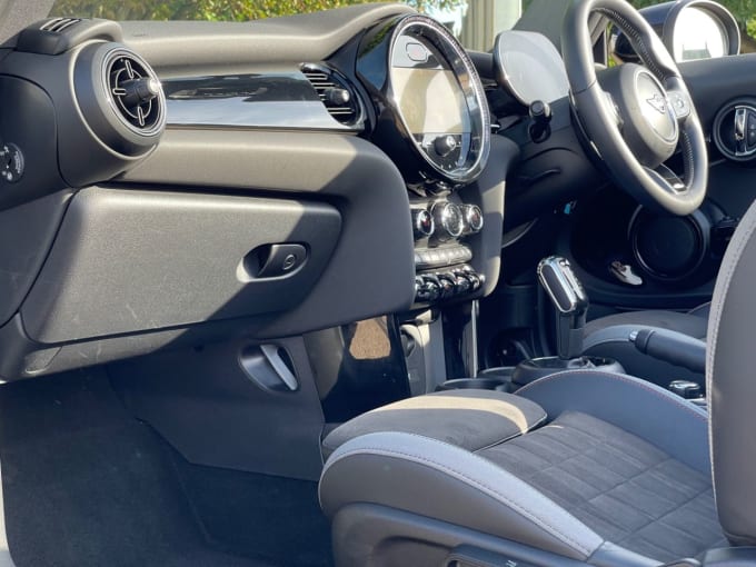 2025 Mini Convertible