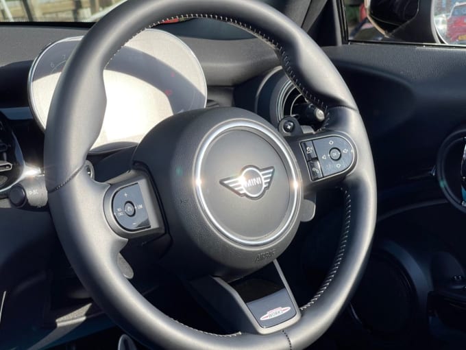 2025 Mini Convertible