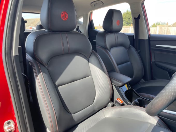 2025 Mg Mg Zs