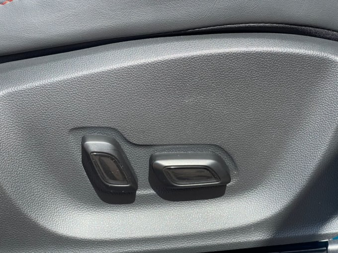 2025 Mg Mg Zs