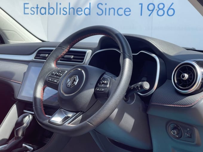 2025 Mg Mg Zs