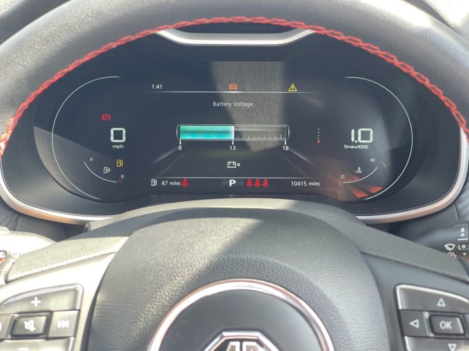 2025 Mg Mg Zs