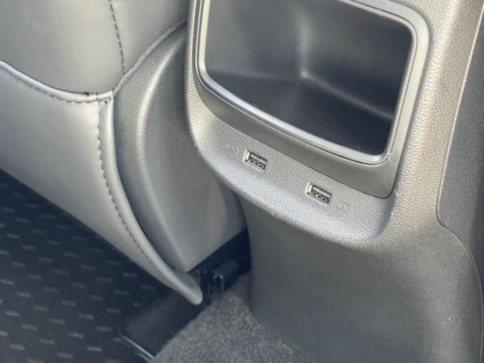 2025 Mg Mg Zs
