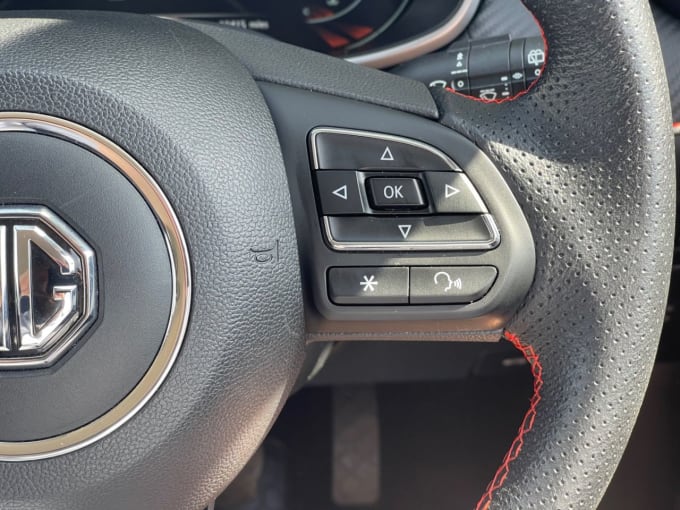 2025 Mg Mg Zs