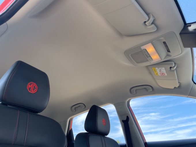 2025 Mg Mg Zs