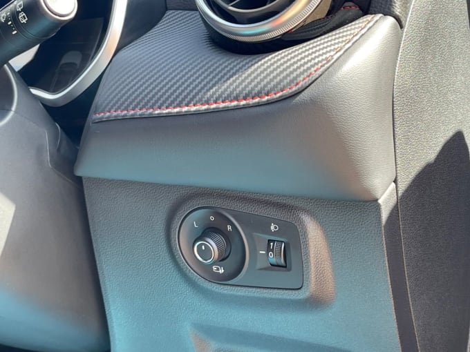 2025 Mg Mg Zs